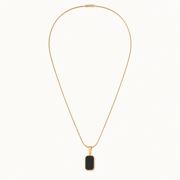Cedran Noir Pendant Necklace